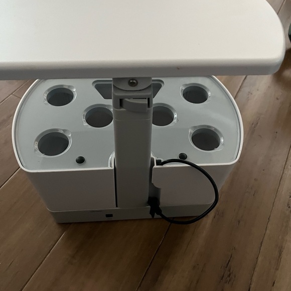 6 pod aero garden - Picture 3 of 7